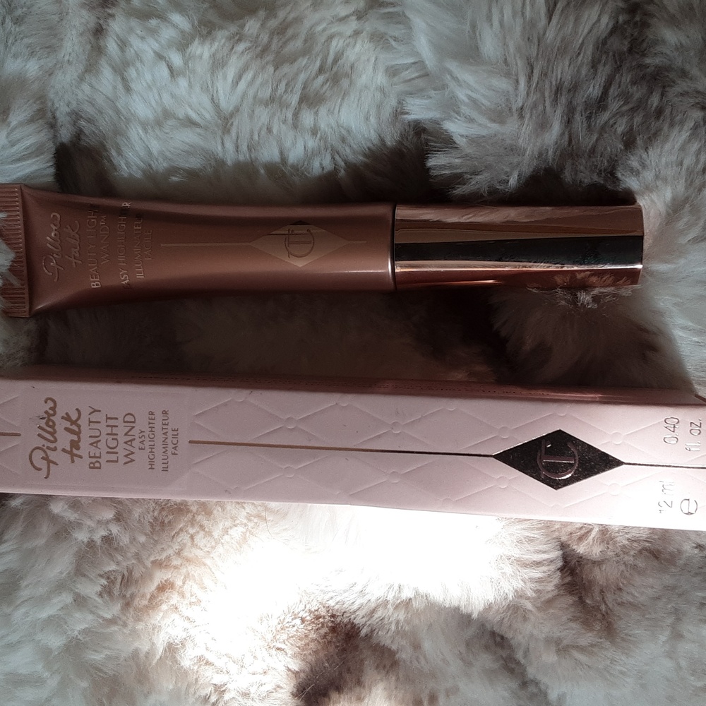 Charlotte Tilbury Beauty Light Wand in Pillow Talk *nib*